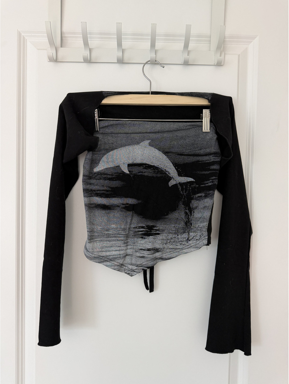 Black and Gray Dolphin Print Long Sleeve Crop Top Set